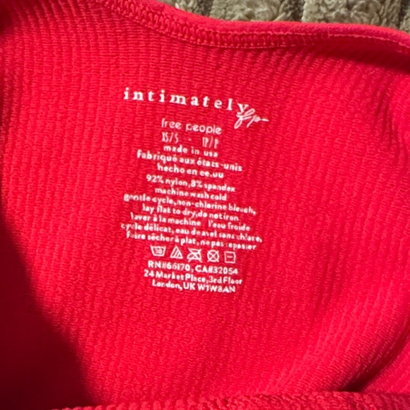 Red Ribbed Crop Top - Picture 3 of 3